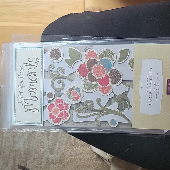 Canvas shapes - Picture 1 of 1